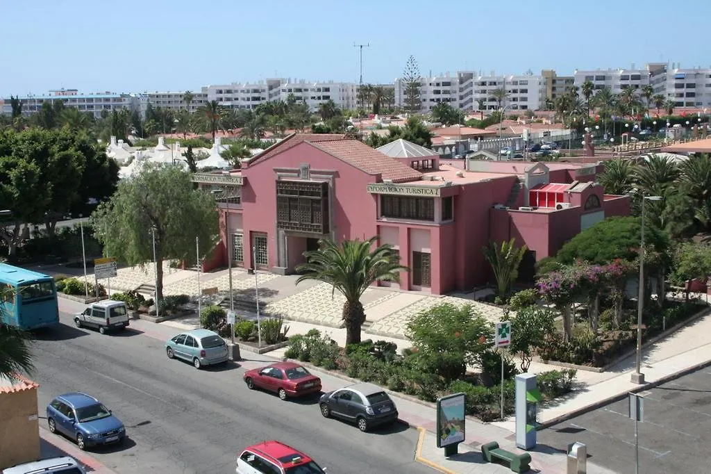 Apartamentos Los Tilos-1